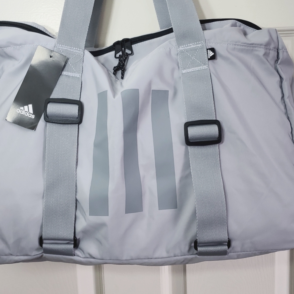 Brand New Adidas Tailored for Her Yoga Travel Bag - Picture 4 of 15